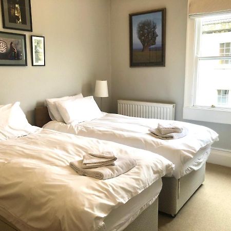 Lauras Townhouse Apartments Thomas Street Townhouse باث المظهر الخارجي الصورة