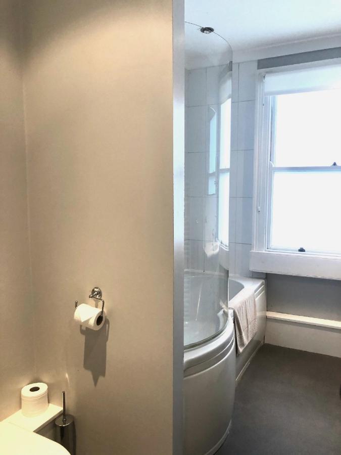 Lauras Townhouse Apartments Thomas Street Townhouse باث المظهر الخارجي الصورة