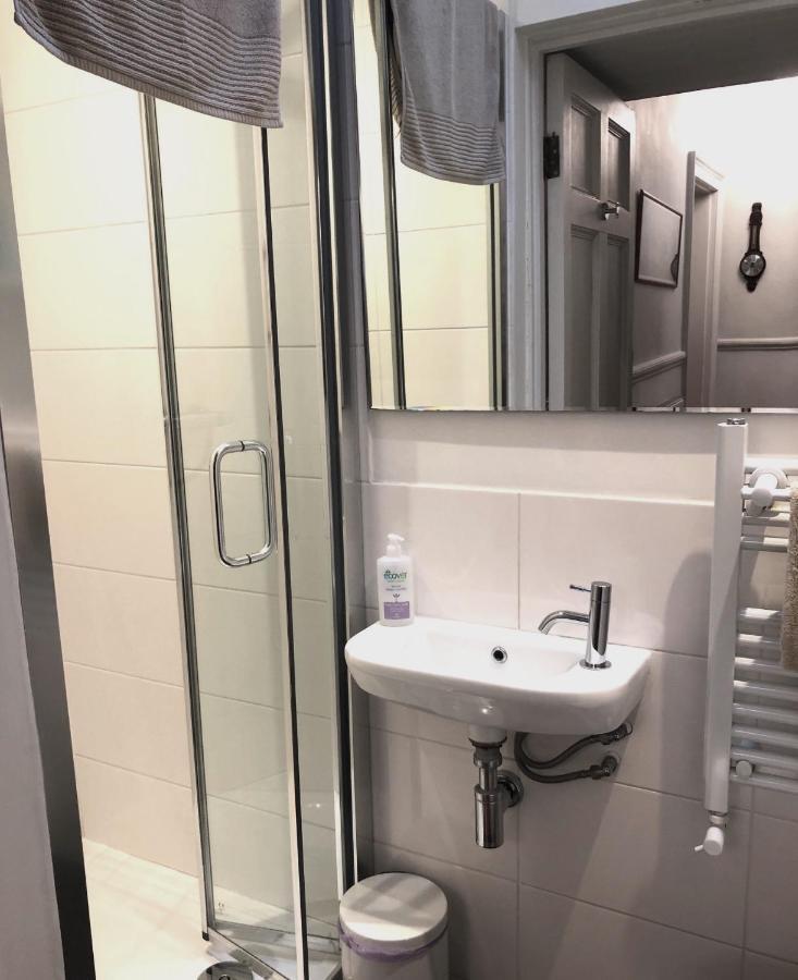 Lauras Townhouse Apartments Thomas Street Townhouse باث المظهر الخارجي الصورة